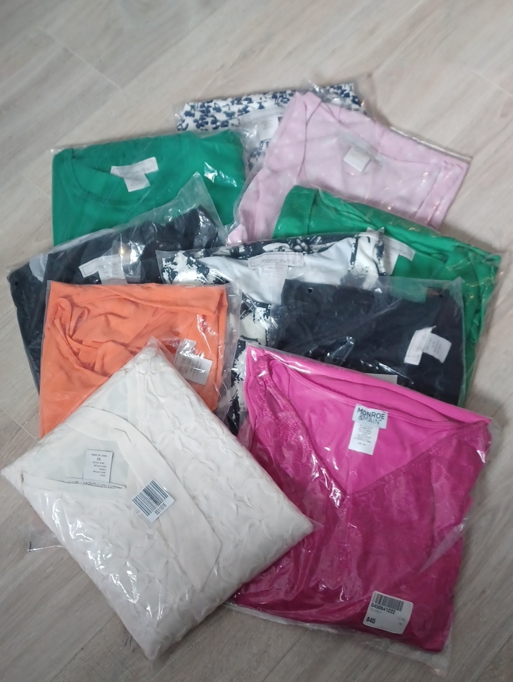 MYSTERY BOX of TEN Monroe & Main Plus Size Womens Clothing. NEW